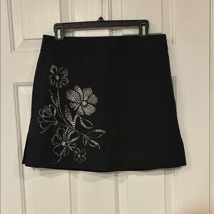 Izod Skirt / Skort NWT Sz 6 Golf Cool-FX Microfiber Black / White Floral Design
